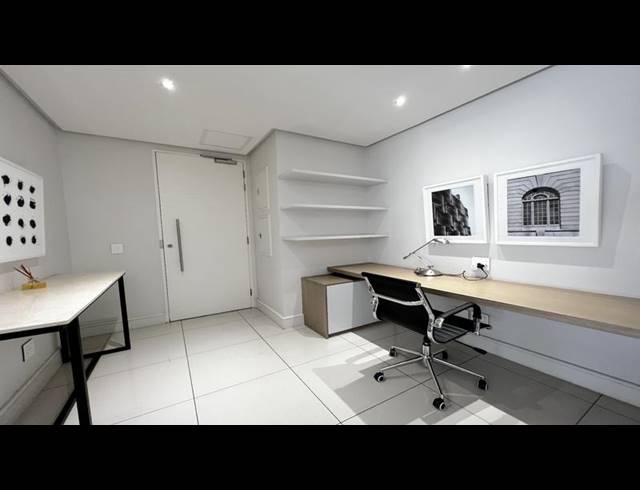 2 BEDROOM APARTMENT FOR SALE IN SANDOWN